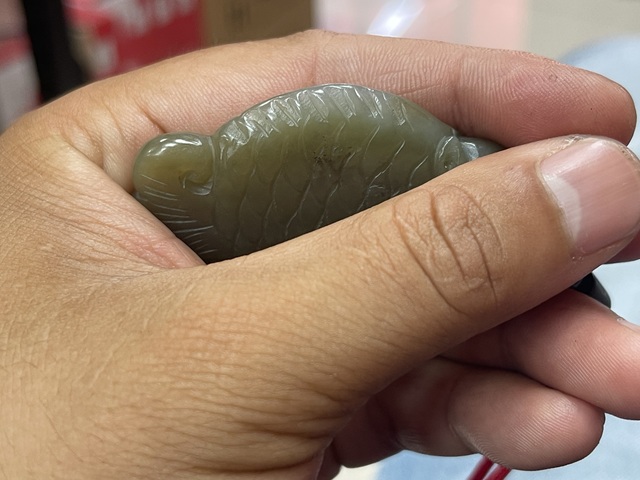 古玩玉器和田玉雕“摩羯魚”佩真品鑒賞圖