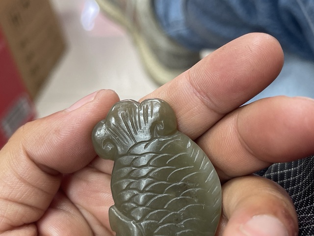 古玩玉器和田玉雕“摩羯魚”佩真品鑒賞圖