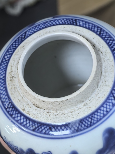 古玩陶瓷山水紋青花罐真品鑒賞圖