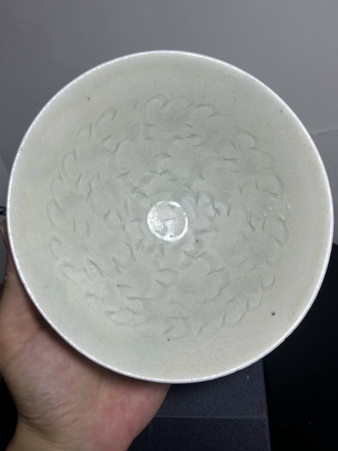 古玩陶瓷青白釉云氣紋斗笠碗真品鑒賞圖