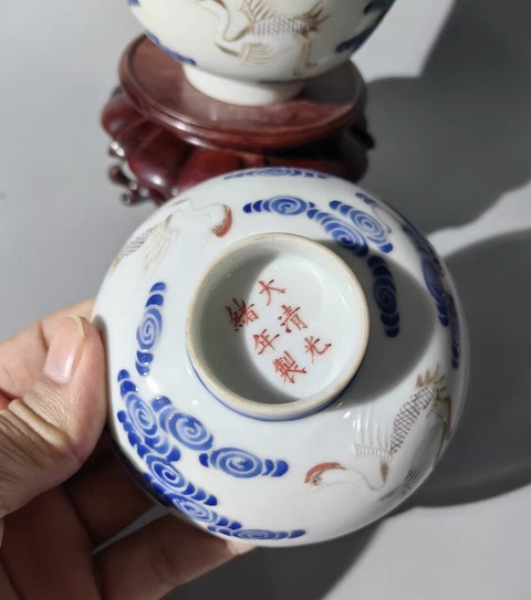 古玩陶瓷粉彩蓋碗真品鑒賞圖