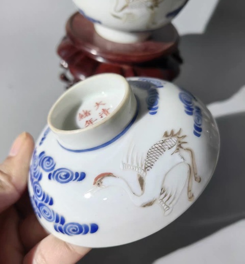 古玩陶瓷粉彩蓋碗真品鑒賞圖