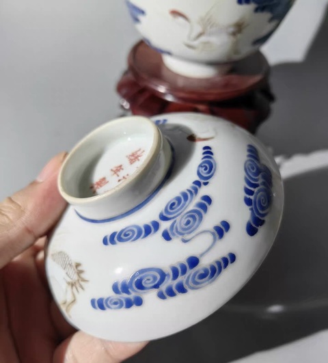 古玩陶瓷粉彩蓋碗真品鑒賞圖