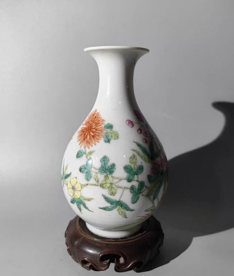 古玩陶瓷粉彩瓶真品鑒賞圖