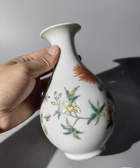 古玩陶瓷粉彩瓶真品鑒賞圖