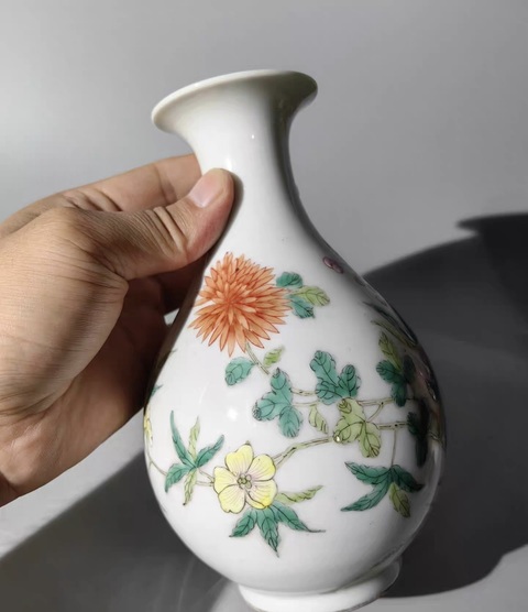 古玩陶瓷粉彩瓶真品鑒賞圖