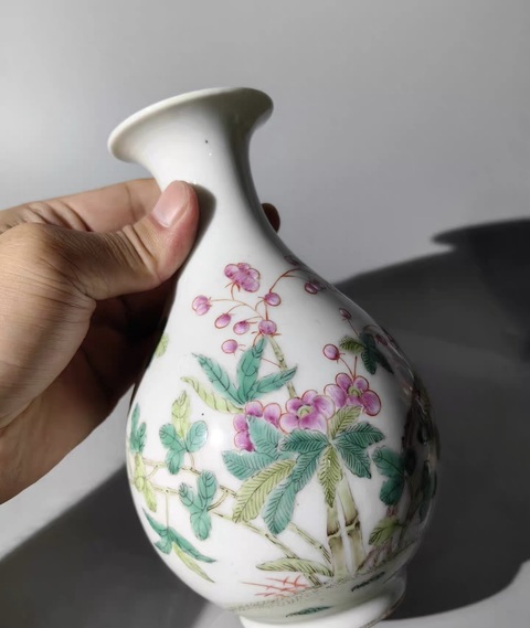 古玩陶瓷粉彩瓶真品鑒賞圖
