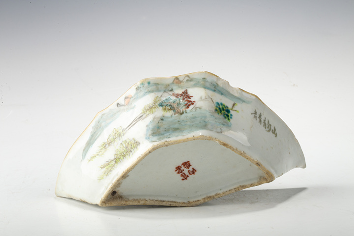 古玩陶瓷清晚·淺絳彩山水紋蝠形貢盤一對(duì)真品鑒賞圖