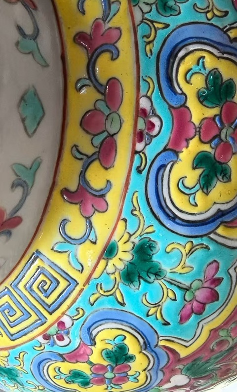 古玩陶瓷人物紋粉彩將軍罐真品鑒賞圖