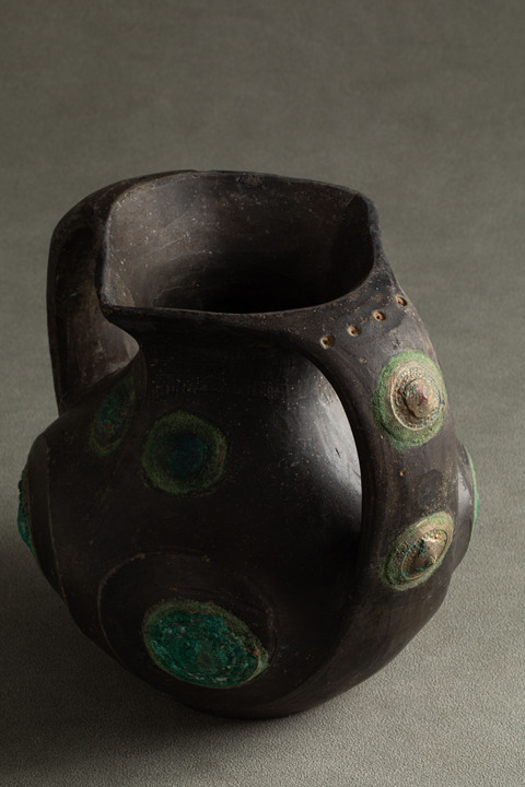 古玩陶瓷羊角壺真品鑒賞圖