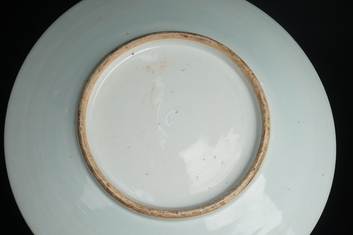 古玩陶瓷清晚期·粉彩英雄獨立紋大盤拍賣,當前價格18500元