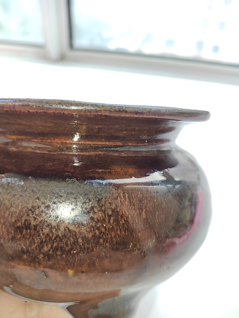 古玩陶瓷褐釉三足香爐真品鑒賞圖