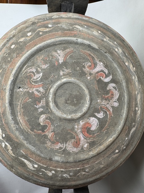 古玩陶瓷漢·彩繪云氣紋獸腿鼎真品鑒賞圖