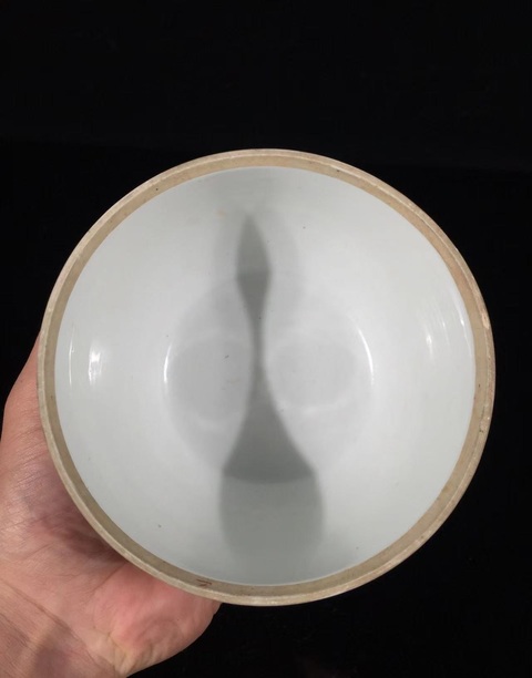古玩陶瓷粉彩花卉紋蓋罐真品鑒賞圖