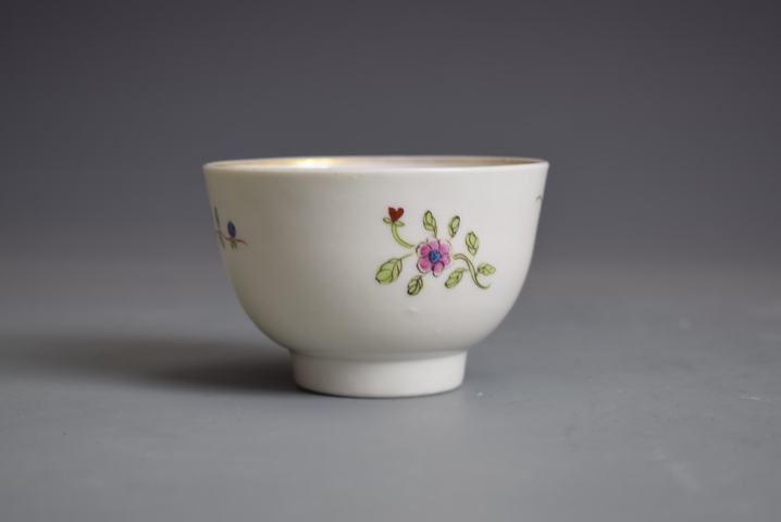 古玩陶瓷晚清粉彩花卉紋杯拍賣，當(dāng)前價(jià)格100元