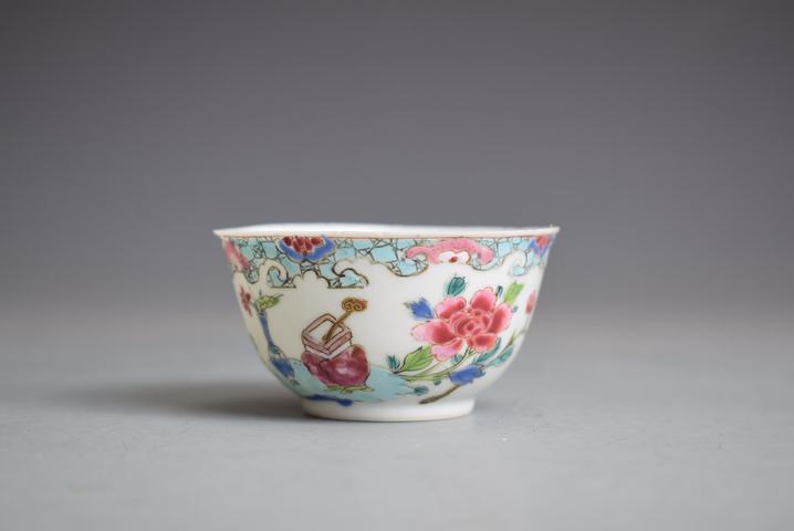 古玩陶瓷雍正粉彩博古清貢圖杯拍賣,當前價格108元
