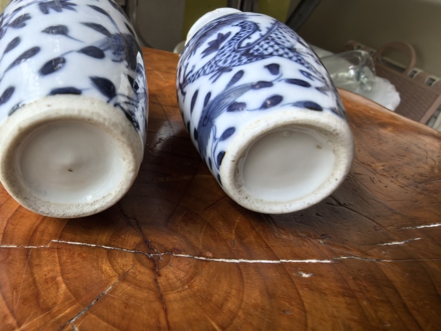 古玩陶瓷青花龍穿花卉收瓶一對真品鑒賞圖
