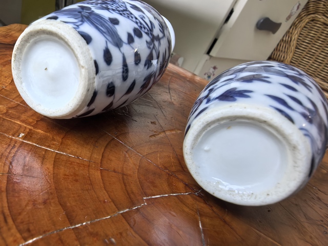 古玩陶瓷青花龍穿花卉收瓶一對真品鑒賞圖
