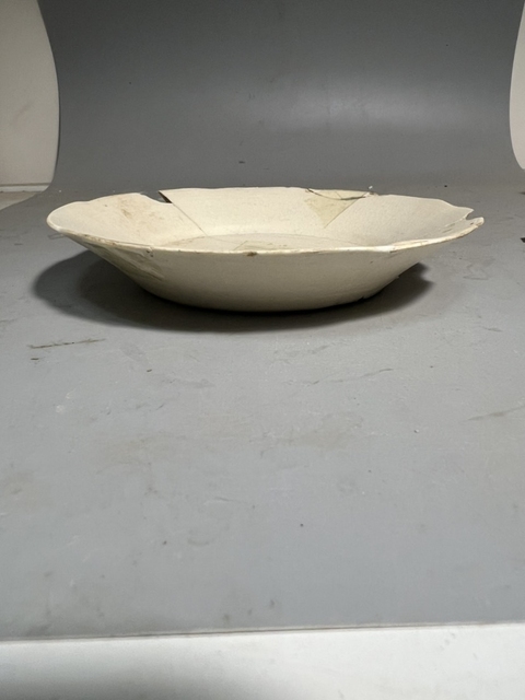 古玩陶瓷定窯白釉花口洗真品鑒賞圖