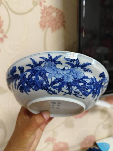 古玩陶瓷花卉紋青花盤真品鑒賞圖