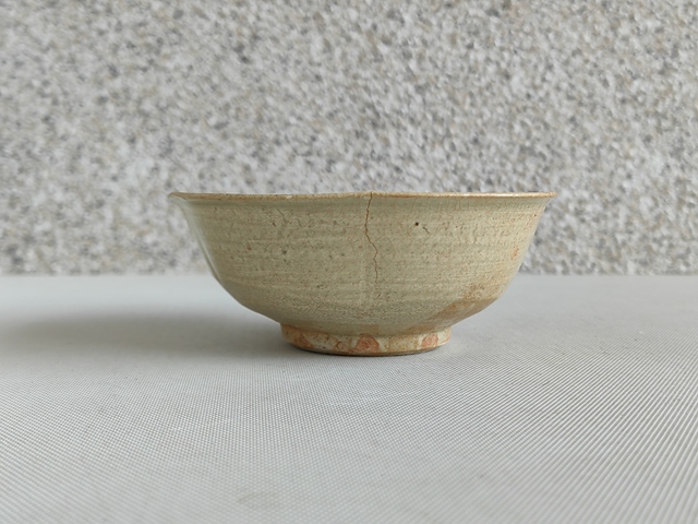 古玩陶瓷青白釉葵口碗拍賣,當(dāng)前價(jià)格398元