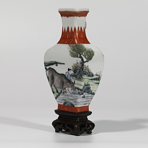 古玩陶瓷粉彩牧牛圖四方瓶真品鑒賞圖