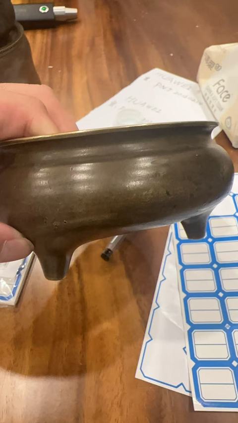 古玩銅器鬲式爐真品鑒賞圖