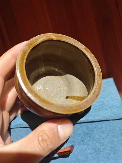 古玩陶瓷明末清初雙獅耳三足小琴爐拍賣,當(dāng)前價(jià)格1200元