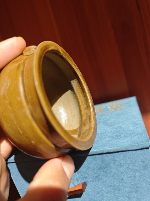 古玩陶瓷明末清初雙獅耳三足小琴爐拍賣,當(dāng)前價(jià)格1200元