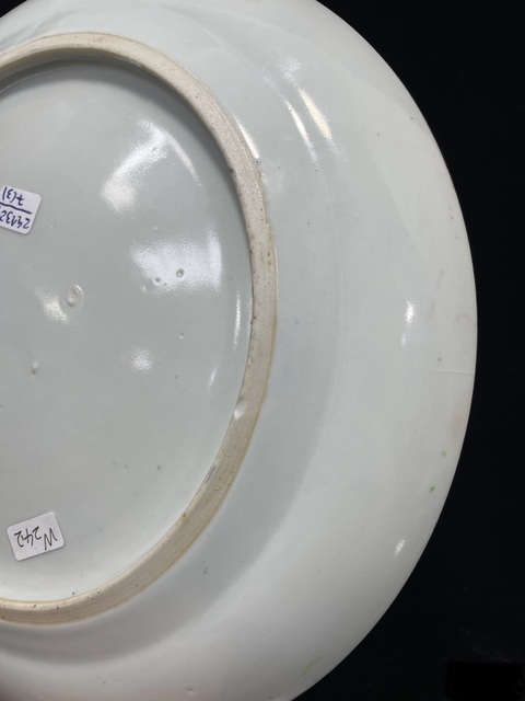 古玩陶瓷廣彩三國人物故事盤拍賣,當前價格2500元