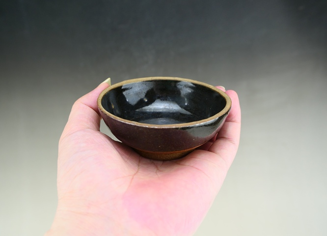 古玩陶瓷黑釉茶盞真品鑒賞圖