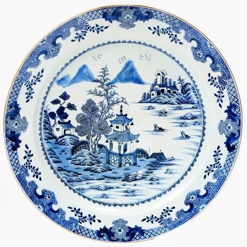 古玩陶瓷乾隆青花山水大盤真品鑒賞圖