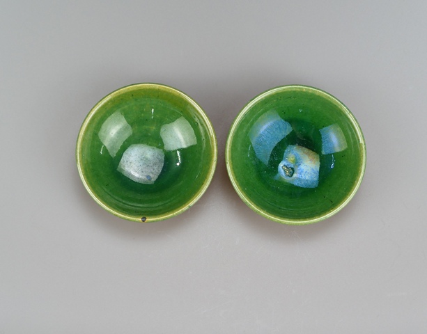 古玩陶瓷綠釉杯真品鑒賞圖
