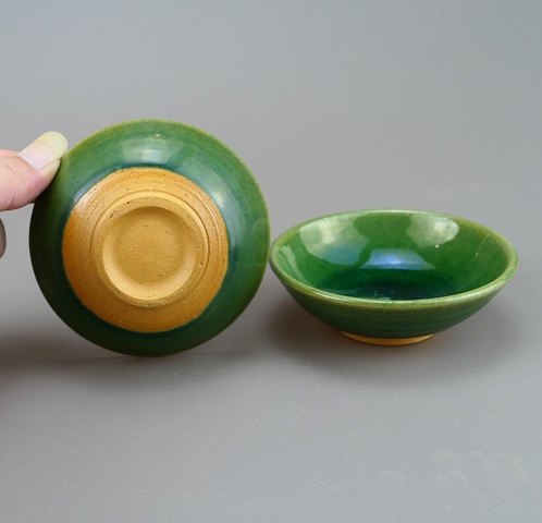 古玩陶瓷綠釉杯真品鑒賞圖