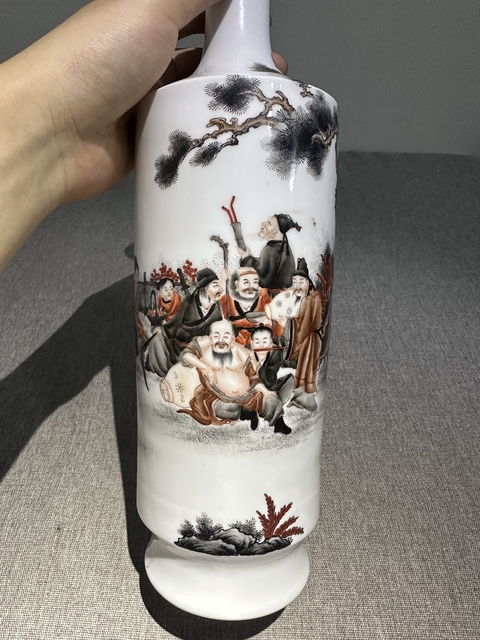 古玩陶瓷粉彩人物瓶真品鑒賞圖
