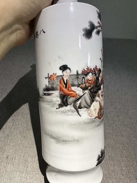 古玩陶瓷粉彩人物瓶真品鑒賞圖