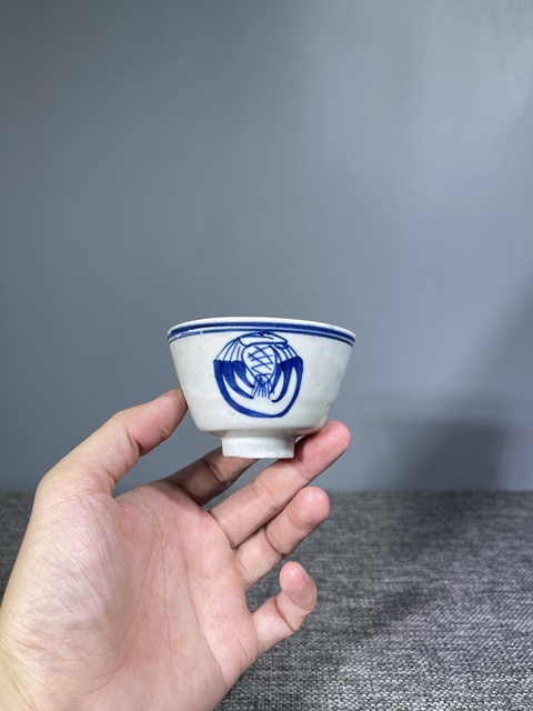 古玩陶瓷民國.青花團鶴紋仰鐘杯拍賣,當前價格0元