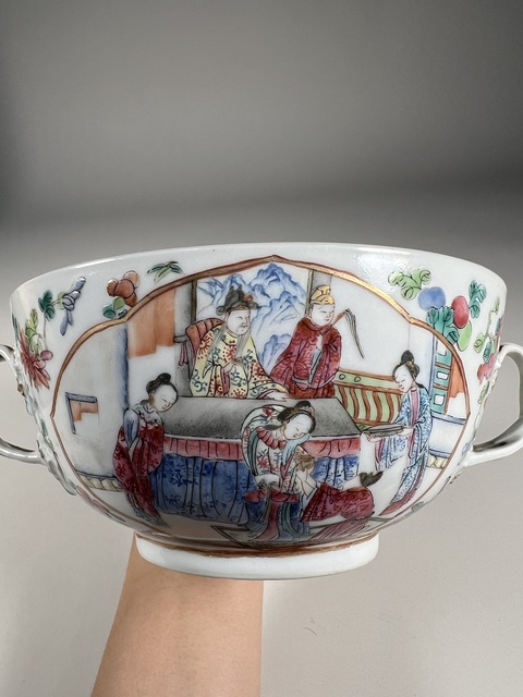 古玩陶瓷人物紋粉彩蓋缽真品鑒賞圖