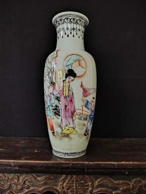 古玩陶瓷粉彩教子圖人物紋瓶真品鑒賞圖