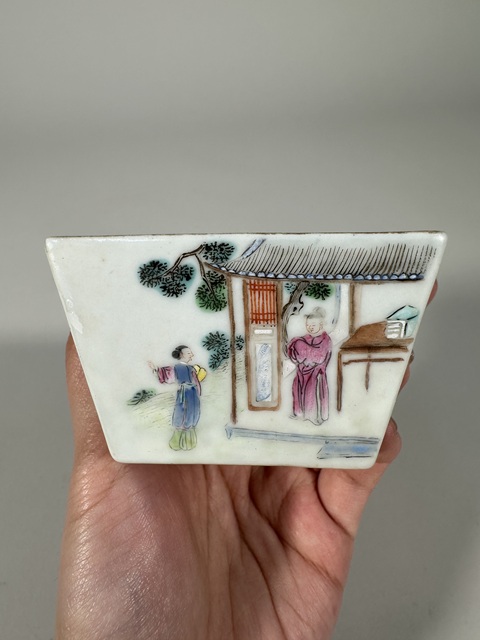 古玩陶瓷粉彩方斗杯真品鑒賞圖