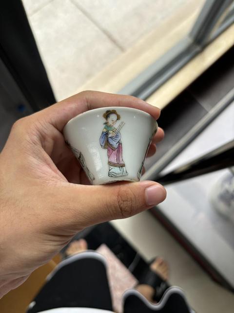 古玩陶瓷道光年制款無雙譜粉彩馬蹄杯真品鑒賞圖