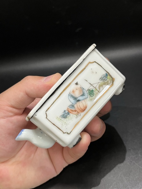 古玩陶瓷淺絳人物四方水滴真品鑒賞圖