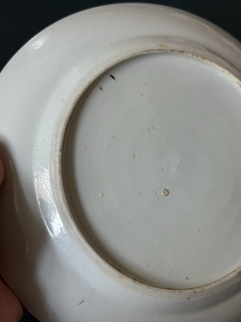 古玩陶瓷人物紋廣彩盤真品鑒賞圖
