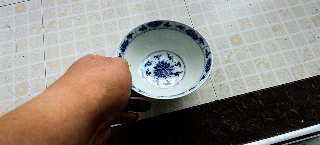 古玩陶瓷青花碗真品鑒賞圖