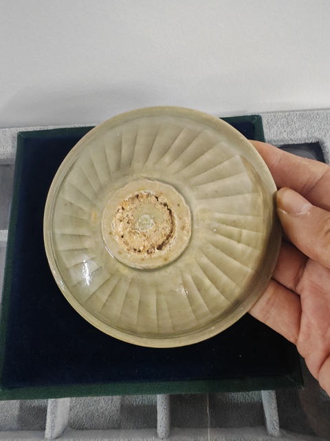 古玩陶瓷耀州窯團菊盞真品鑒賞圖
