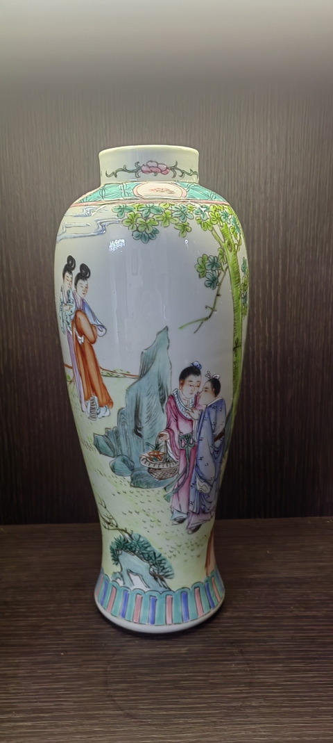 古玩陶瓷人物紋粉彩雞腿蓋瓶真品鑒賞圖