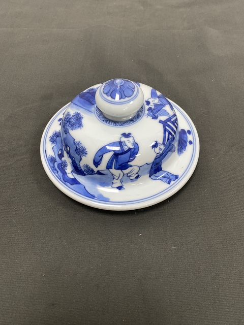 古玩陶瓷清康熙青花侍女嬰戲紋罐真品鑒賞圖
