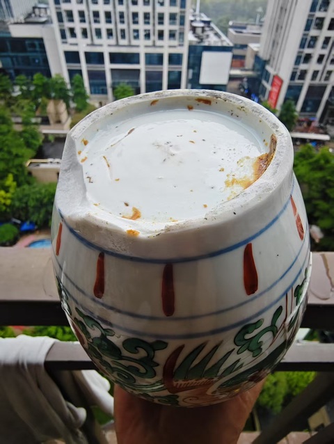 古玩陶瓷民國青花紅綠彩罐真品鑒賞圖