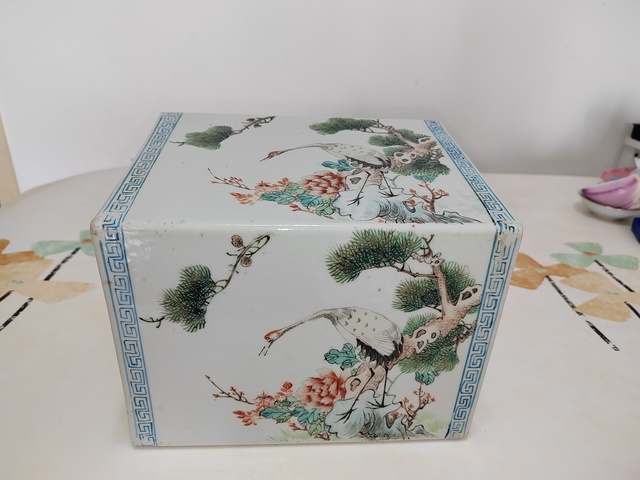 古玩陶瓷松鶴紋書擋真品鑒賞圖