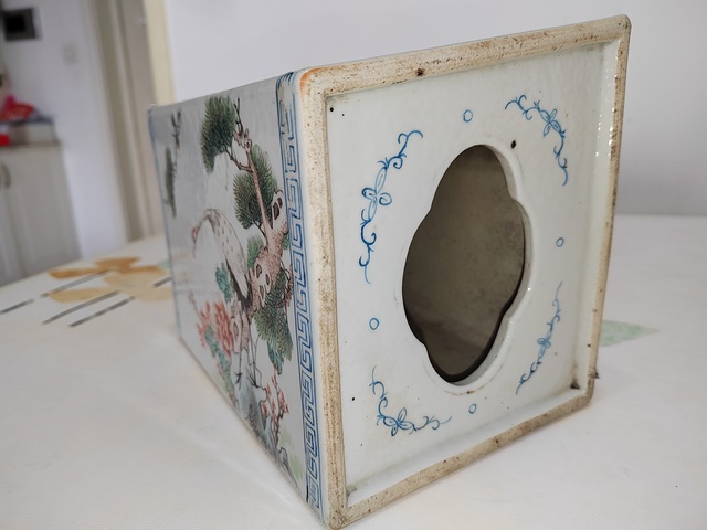 古玩陶瓷松鶴紋書擋真品鑒賞圖